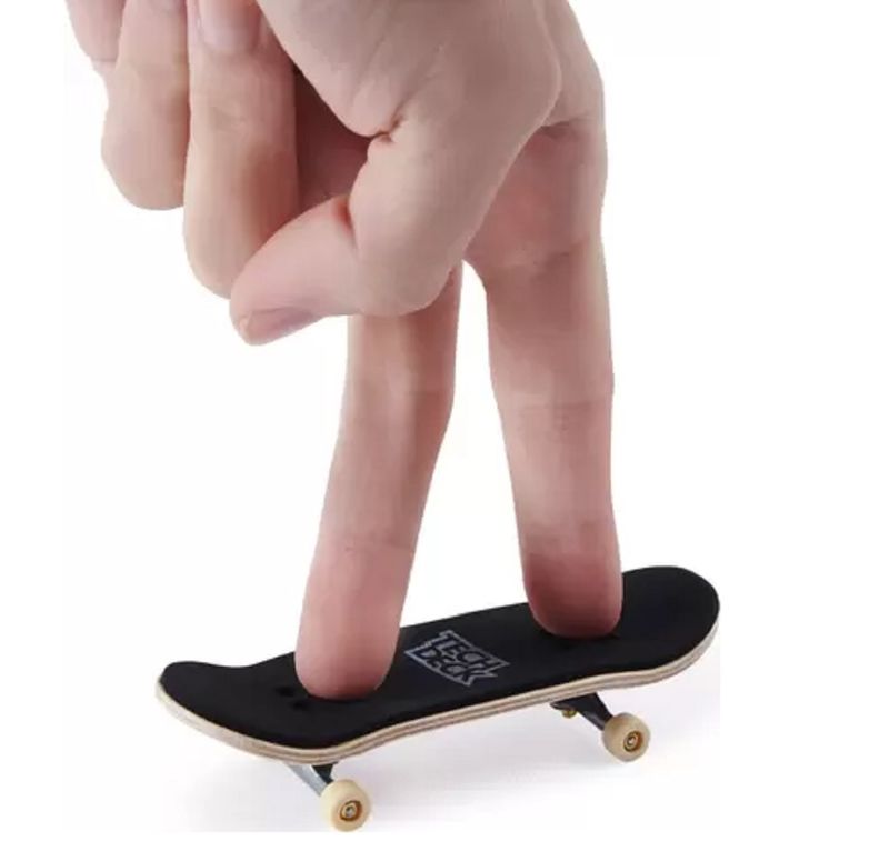 Skate De Dedo Tech Deck Profissional Sortido Com Adesivos