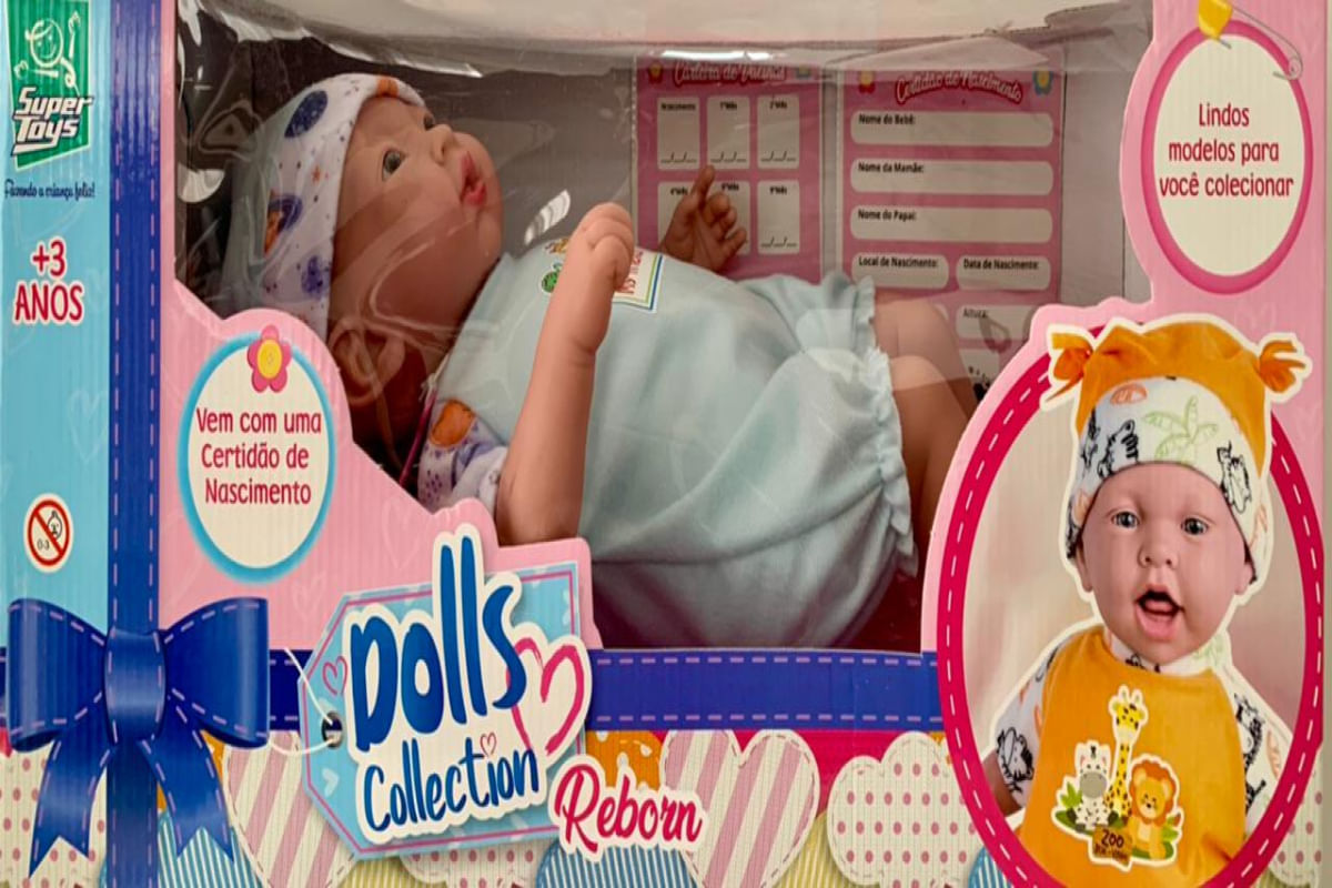 Boneca Com Touquinha Dolls Collection Reborn Roupa Azul - SuperToys