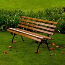 Banco de Jardim Francês em Ferro 7 Réguas Madeira Verniz