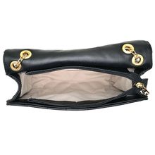 Bolsa Preta em couro com alça de correntes