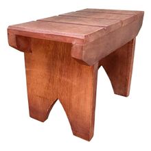 Mini Banquinho Pedicure de Madeira Maciça Artesanal Rústico