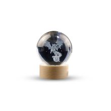 Luminária Abajur Globo Dragão LED USB Enfeite Decorativo Esfera de Vidro 3D Base de Madeira