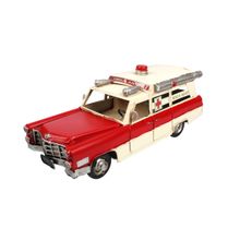 Miniatura Colecionável Carro Ambulância Rescue Squad 1966 Verito