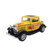 Miniatura Ford Window 3 Coupe 1934 Kinsmart 1/34 Metal e Fricção Faixa Amarelo