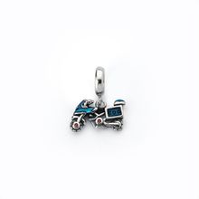 Berloque moto esmaltada azul em Prata 925