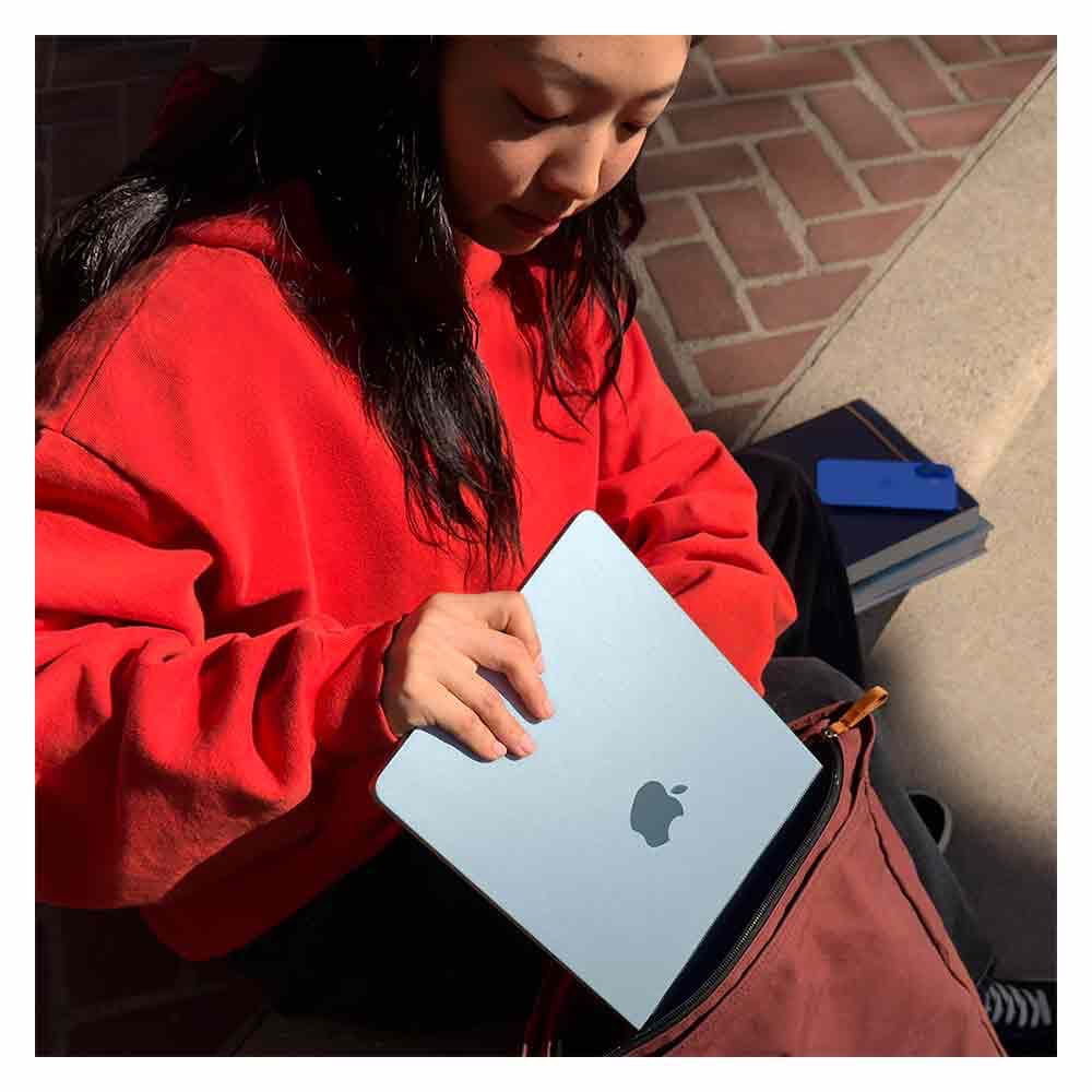 MacBook Air 13" Apple M4 (16GB RAM 256GB SSD) Prateado