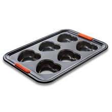 FORMA PARA 6 MUFFINS LE CREUSET FORMATO CORACAO UNICO 9410303900