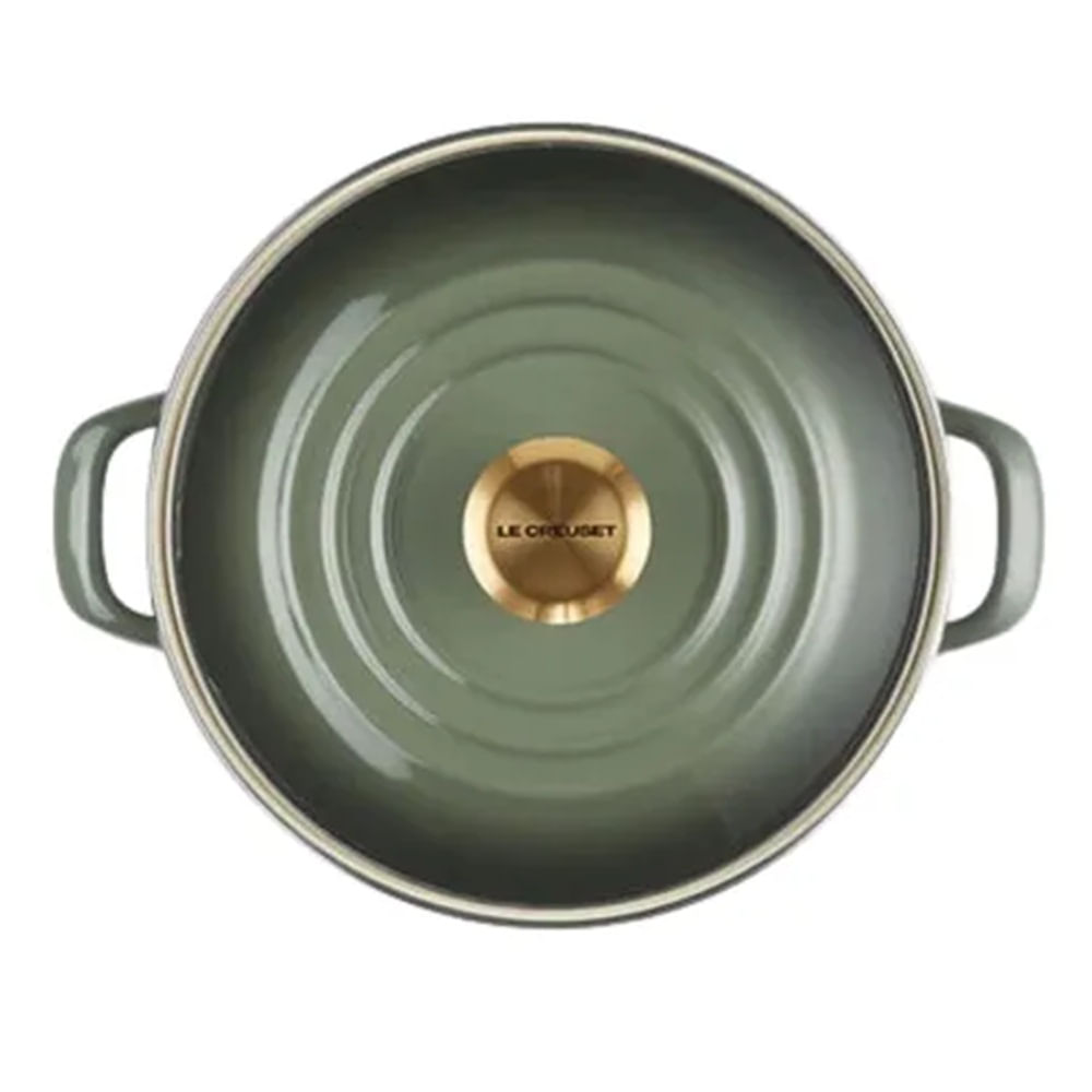 STOCKPOT LE CREUSET EM AÇO ESMALTADO COM PEGADOR EM AÇO INOX DOURADO 7,6L 22CM THYME 56000081732003