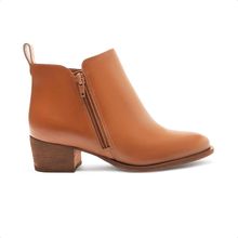 Bota Arezzo Cano Curto Salto Baixo Feminina