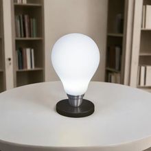 Luminária Lâmpada 3d De Mesa Branca Com Base Bivolt