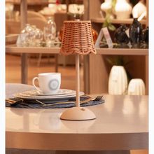 Luminária de Mesa Led 3 Tons Usb Wolff Lagoon Bege Metal