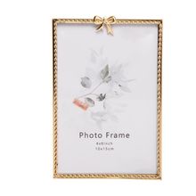 Porta Retrato Mirage 10cm x 15cm Dourado Metal