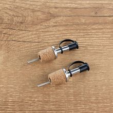 2 Bicos Dosadores Wolff de Aço Inox com Cortiça