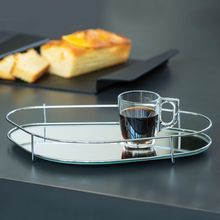 Bandeja Fence Orgânica com Base Espelhada e Estrutura Metálica Cromada Hara