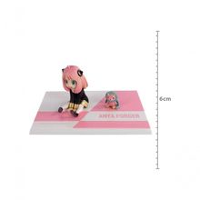 Figura de Coleção Megahouse G.E.M. Series - Palm Size Anya Forger Spy × Family em PVC 6CM