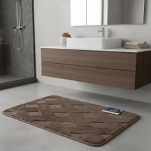 Tapete Conforto Kazzavip Felpa 100% Poliéster Antiderrapante Tijolinho Macio e Alto Relevo 38x58cm Marrom